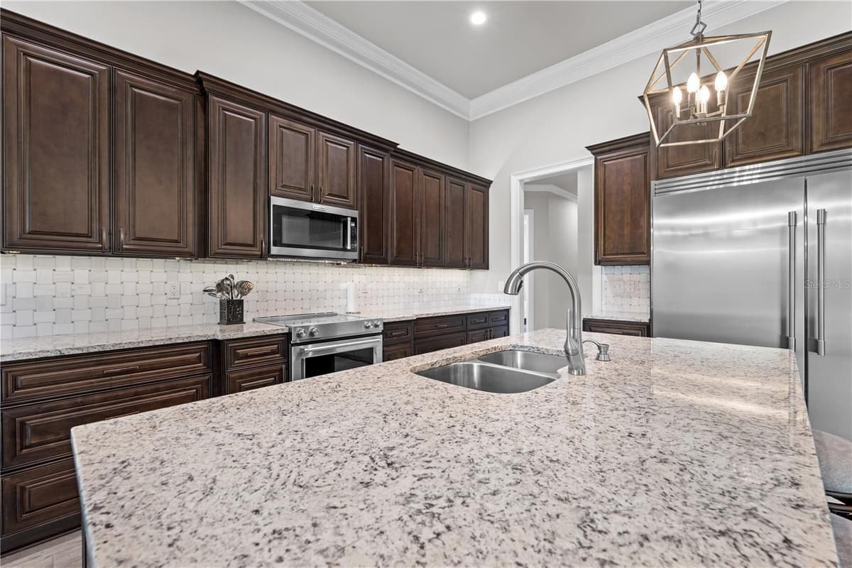 4024 SYLVESTER DRIVE — photo 14 of 68