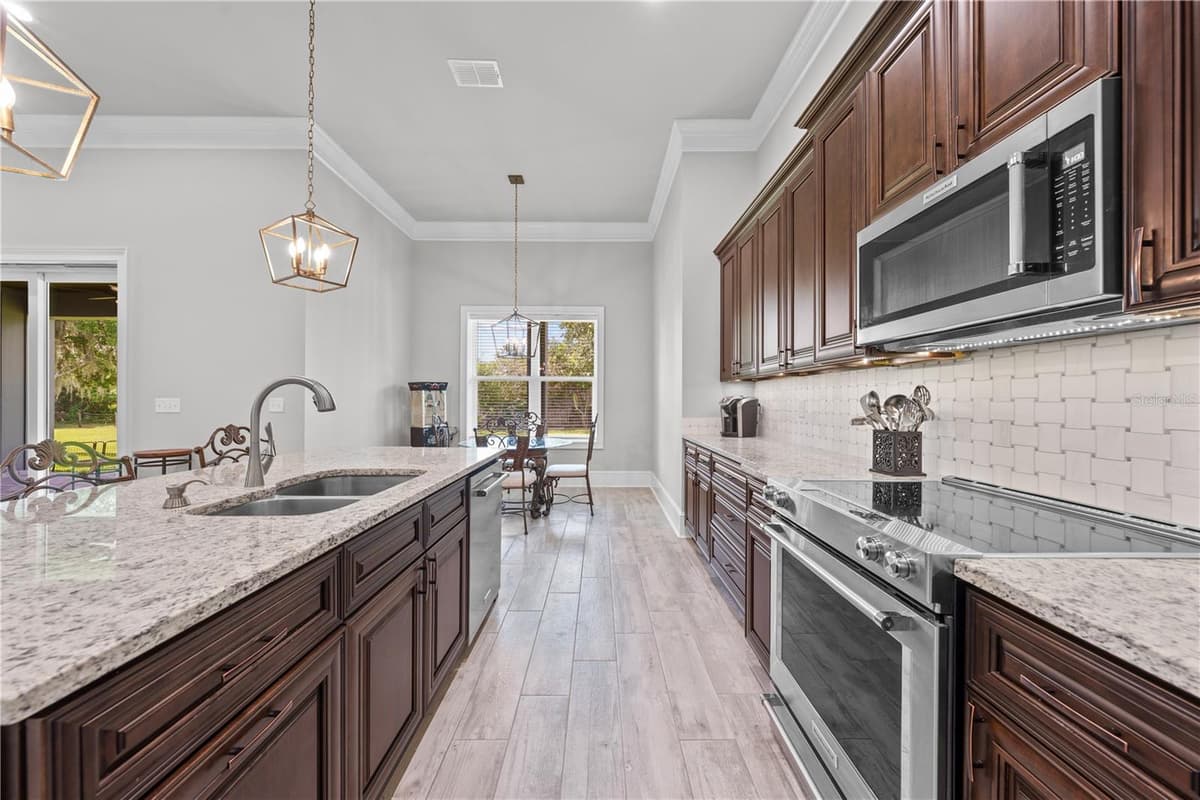 4024 SYLVESTER DRIVE — photo 17 of 68