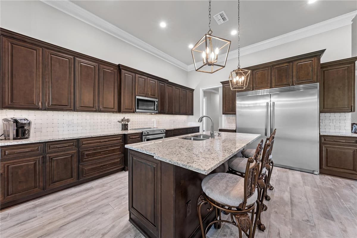 4024 SYLVESTER DRIVE — photo 11 of 68
