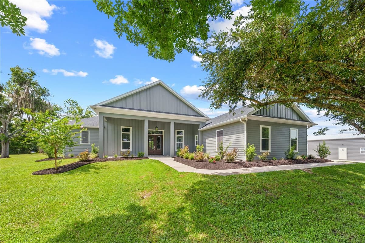 4024 SYLVESTER DRIVE — photo 2 of 68