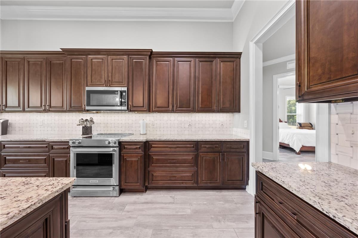 4024 SYLVESTER DRIVE — photo 19 of 68