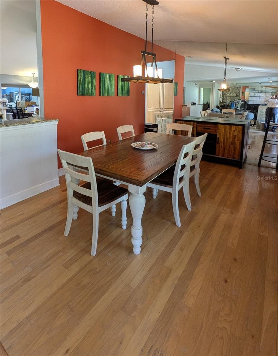 2041 CROWLEY CIRCLE — photo 11 of 51
