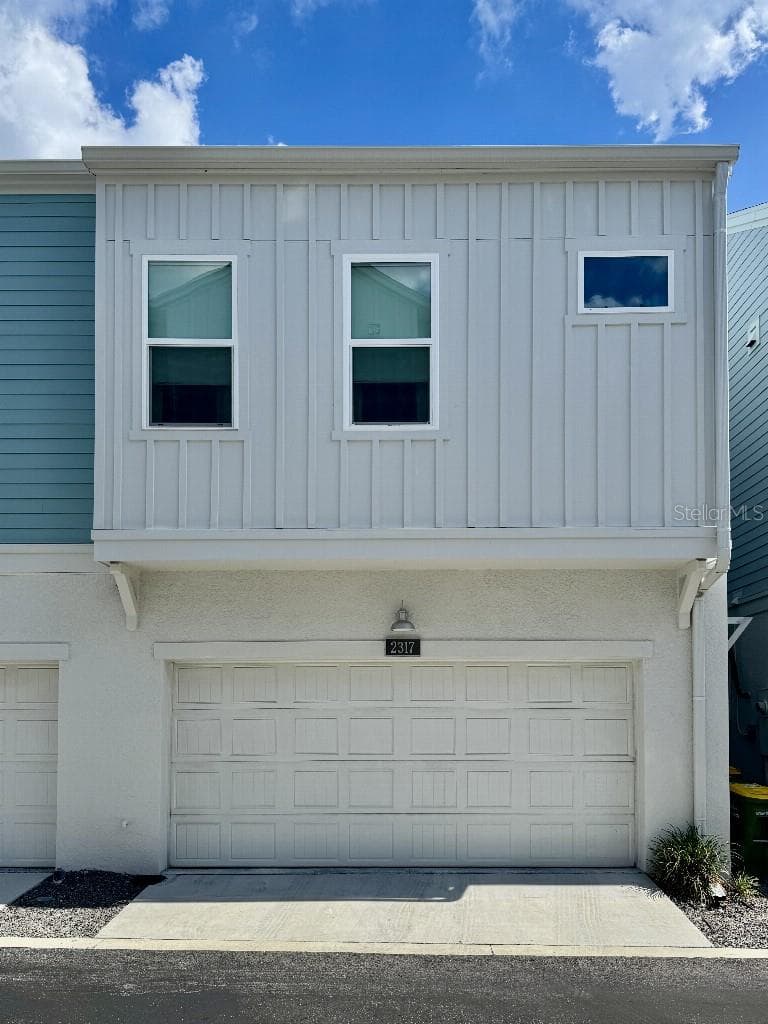 2317 LINDSTROM STREET — photo 3 of 38