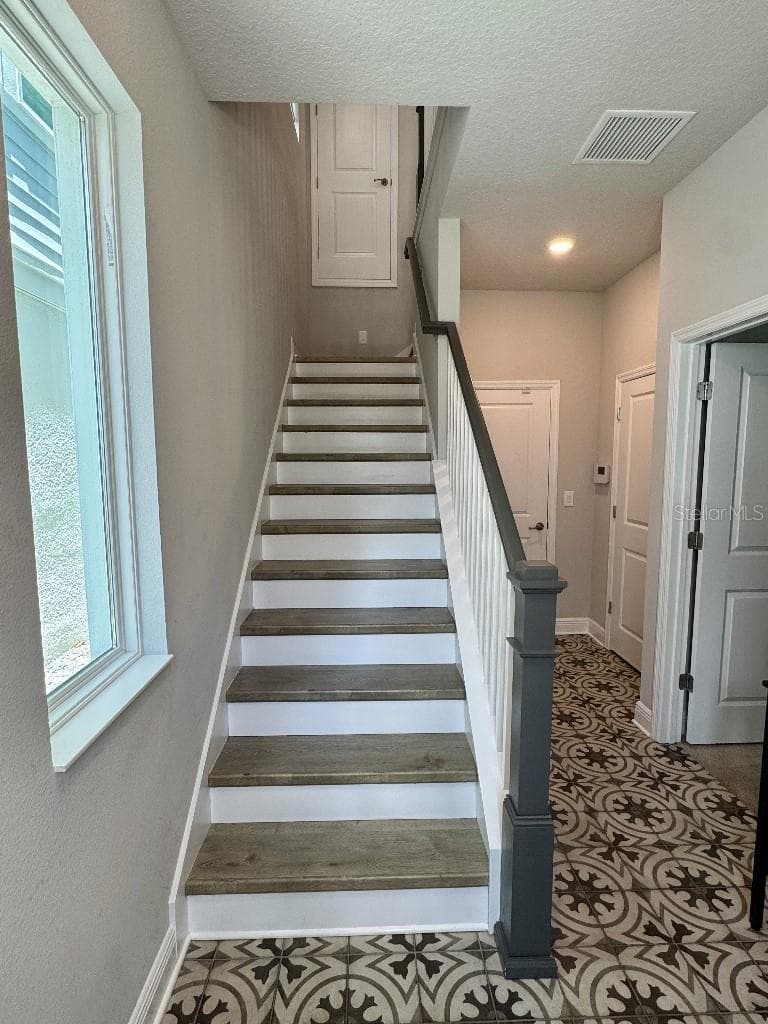 2317 LINDSTROM STREET — photo 10 of 38