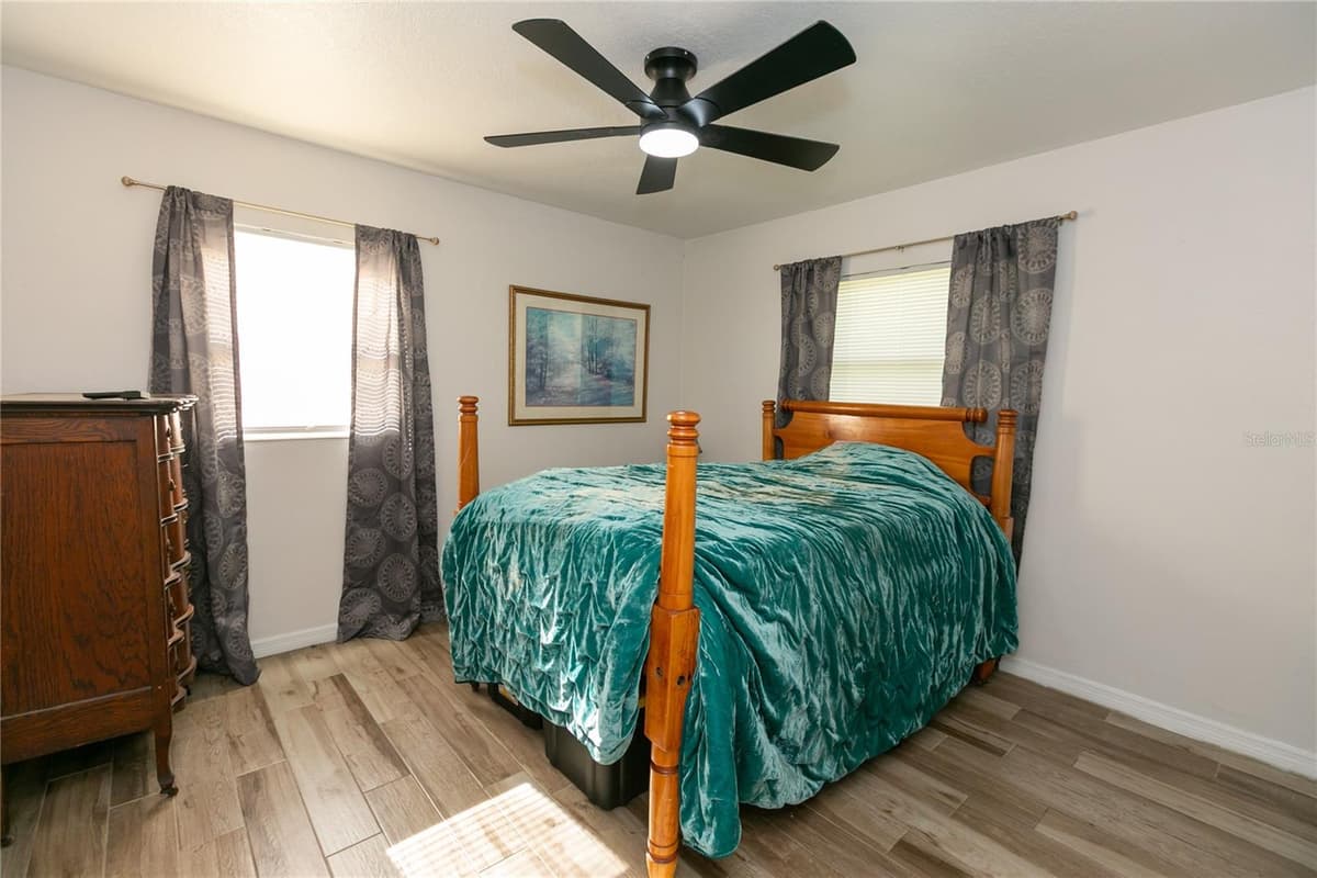 3562 BOUGAINVILLEA DRIVE — photo 13 of 27