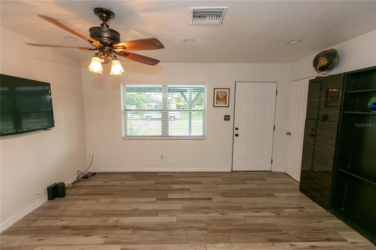 3562 BOUGAINVILLEA DRIVE — photo 11 of 27