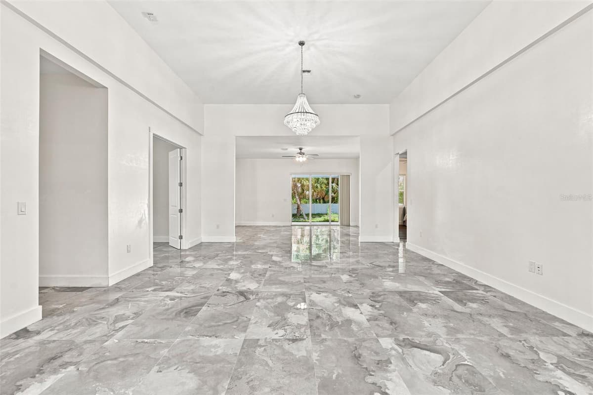 1853 DELLA DRIVE — photo 9 of 66