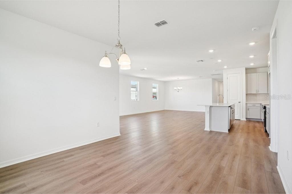30173 EMERALD FOREST DRIVE — photo 10 of 30