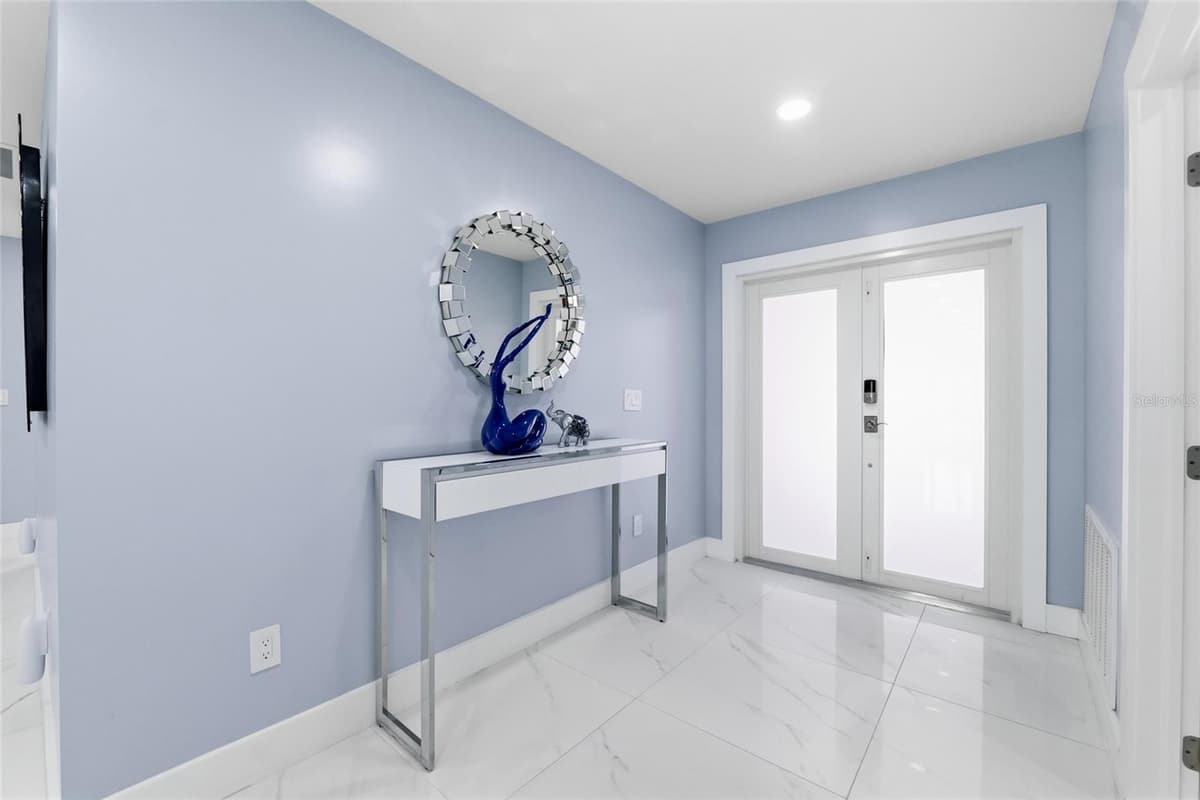 7101 SHENANDOAH COURT — photo 8 of 55
