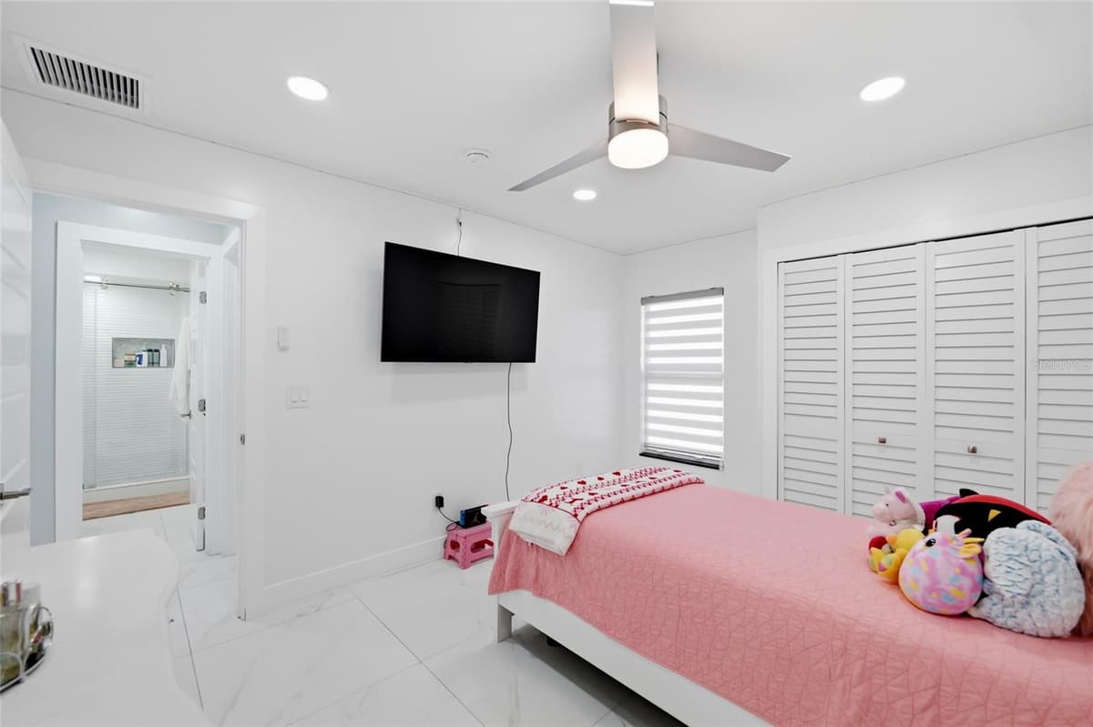 7101 SHENANDOAH COURT — photo 25 of 55