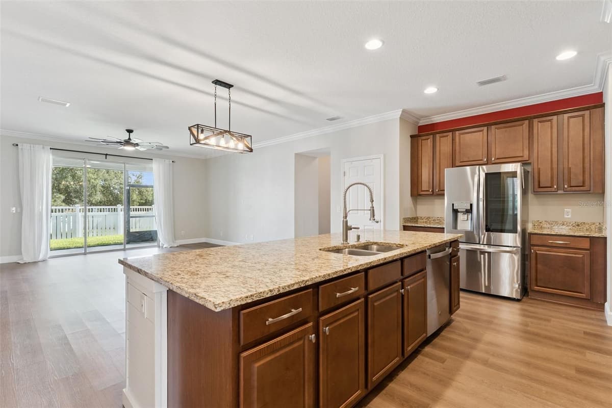 1316 WESTMEATH COURT — photo 11 of 40