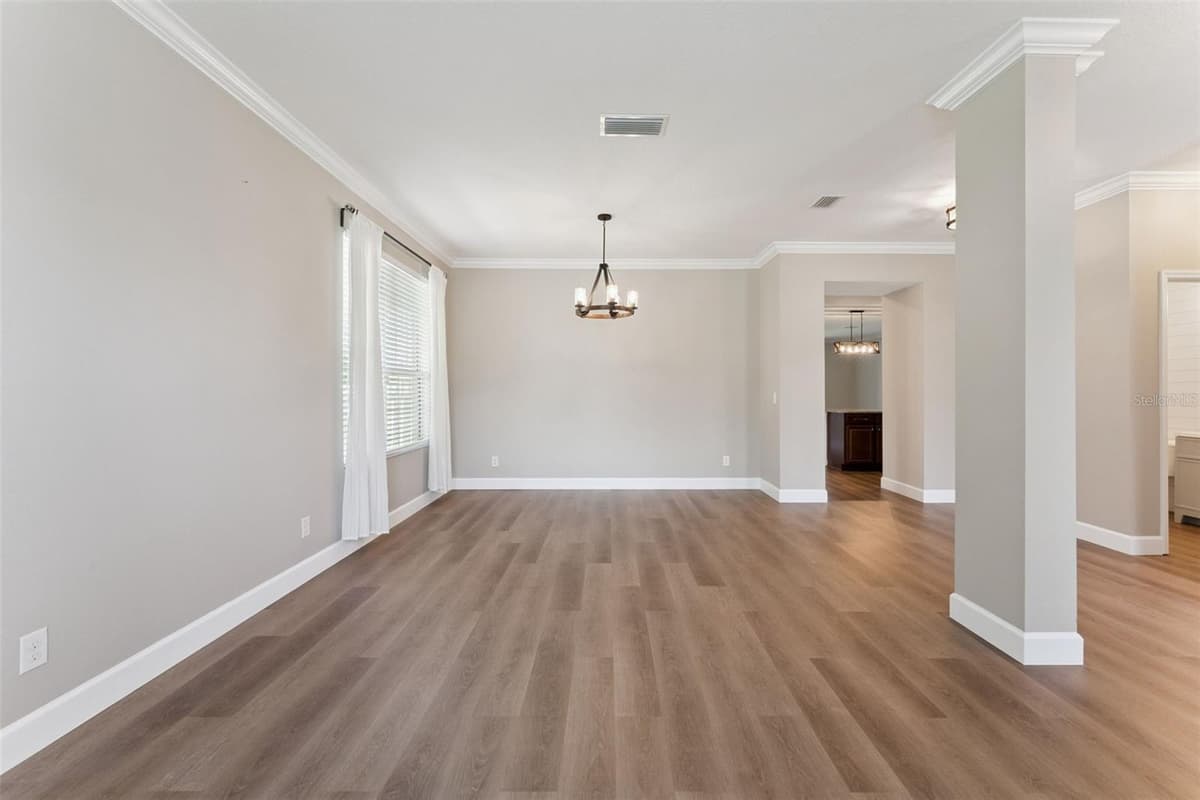 1316 WESTMEATH COURT — photo 6 of 40