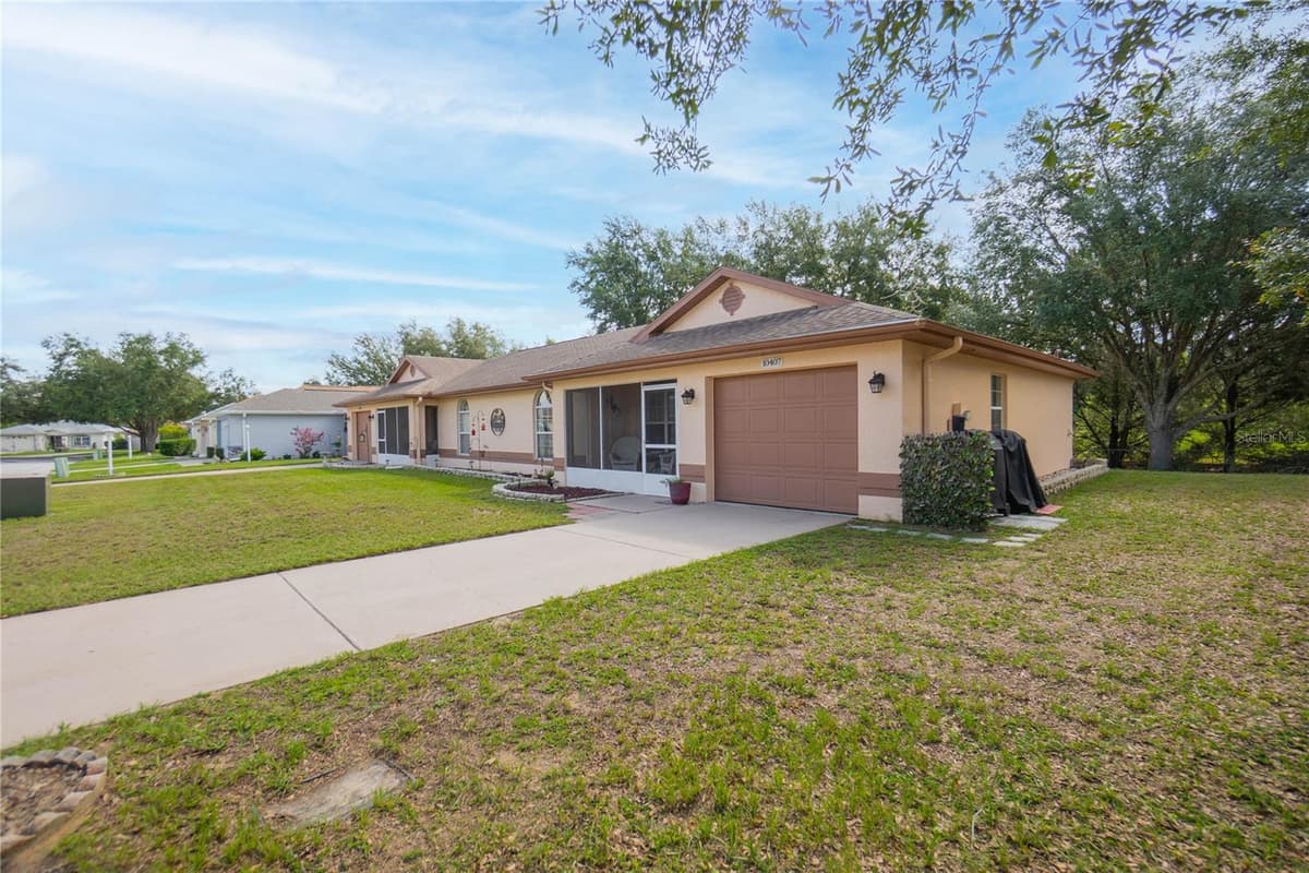 10407 DREW BRYANT CIRCLE — photo 2 of 68