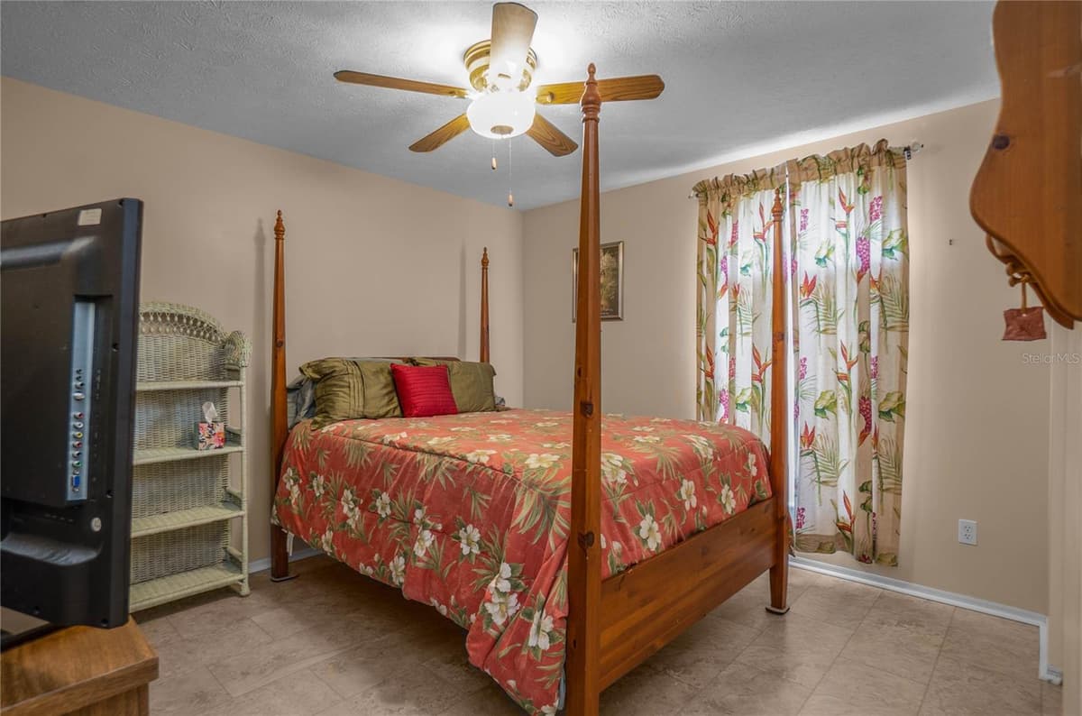 10407 DREW BRYANT CIRCLE — photo 37 of 68