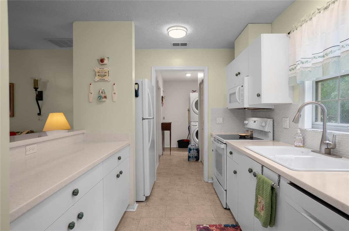 10407 DREW BRYANT CIRCLE — photo 31 of 68