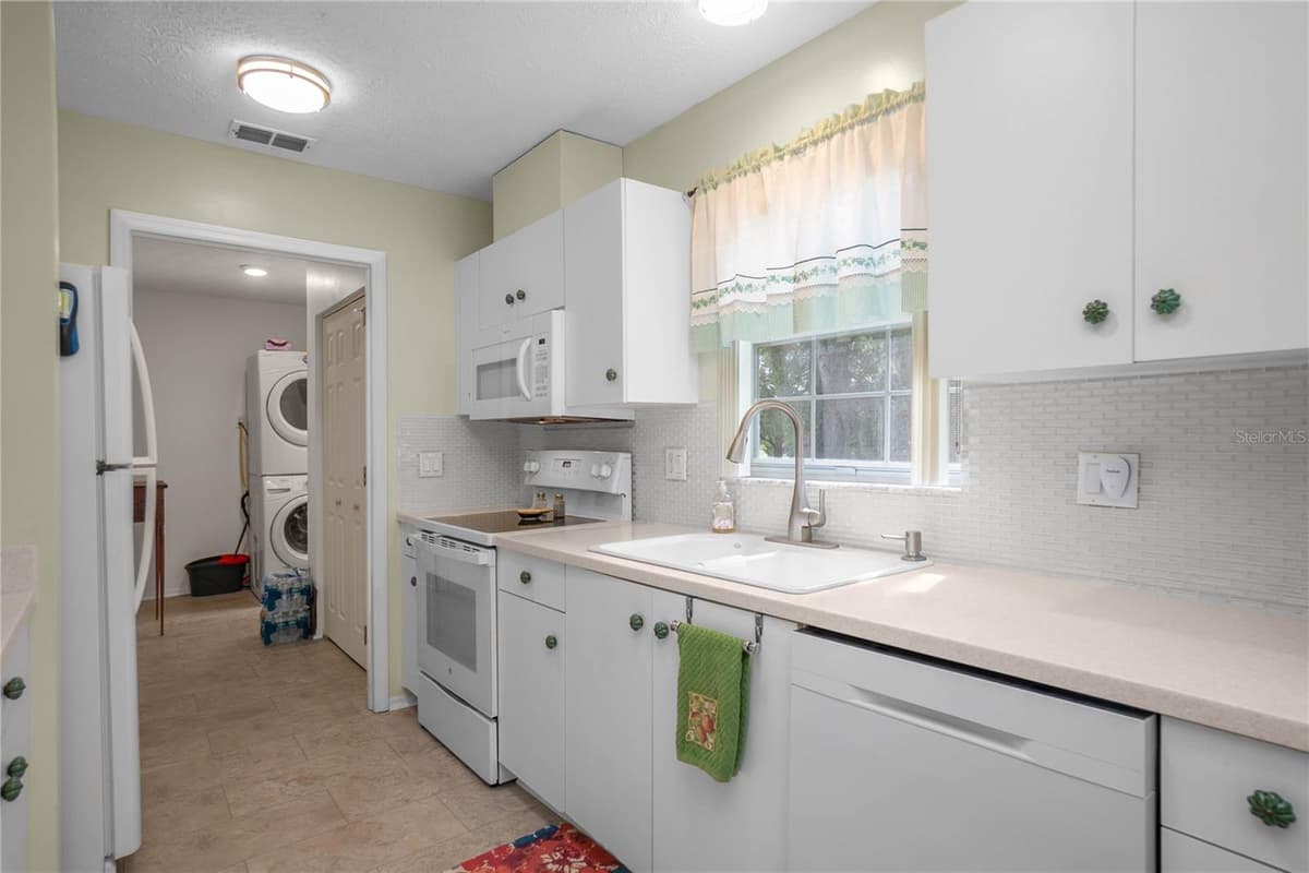 10407 DREW BRYANT CIRCLE — photo 30 of 68