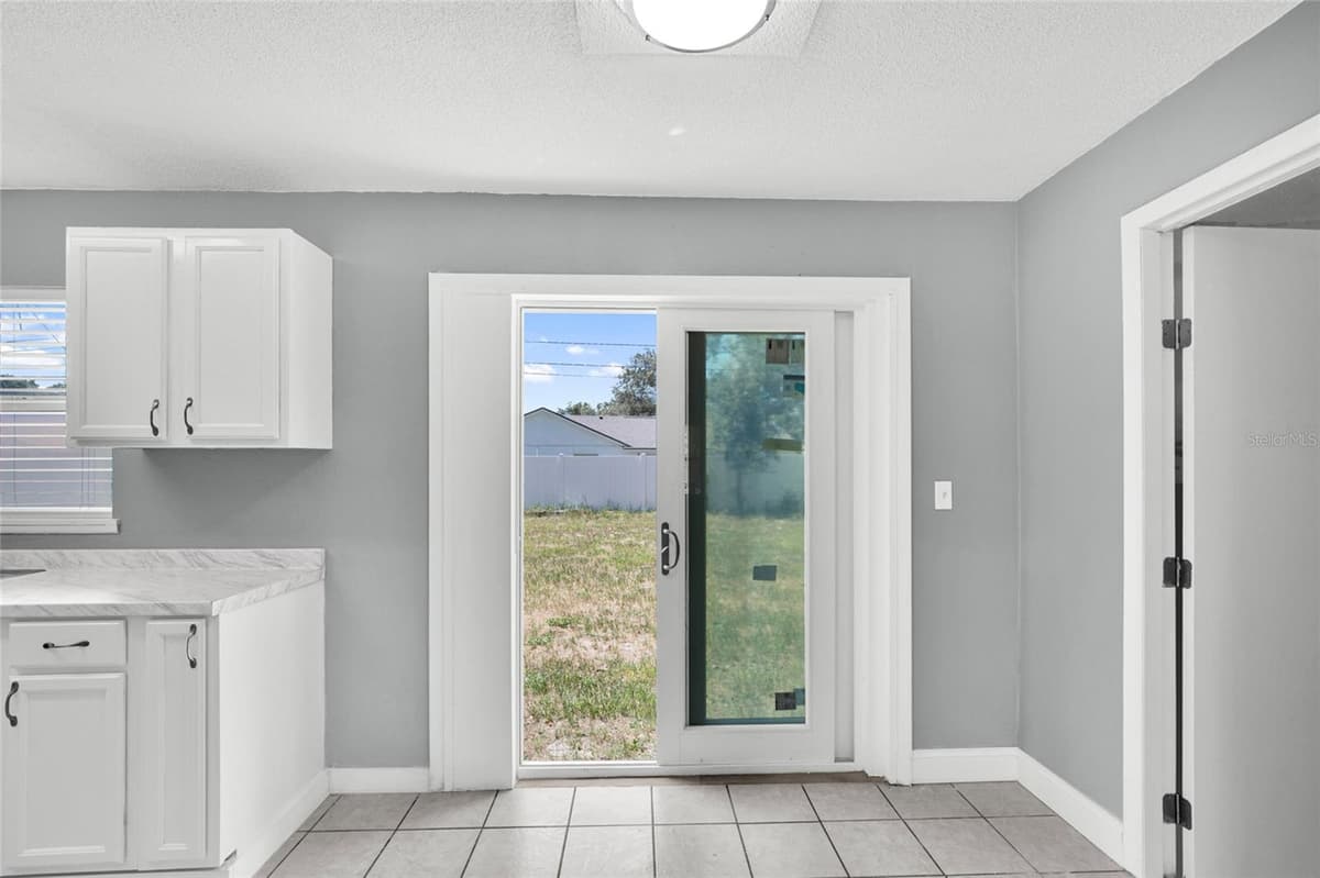 4822 OKEEFE STREET — photo 8 of 32