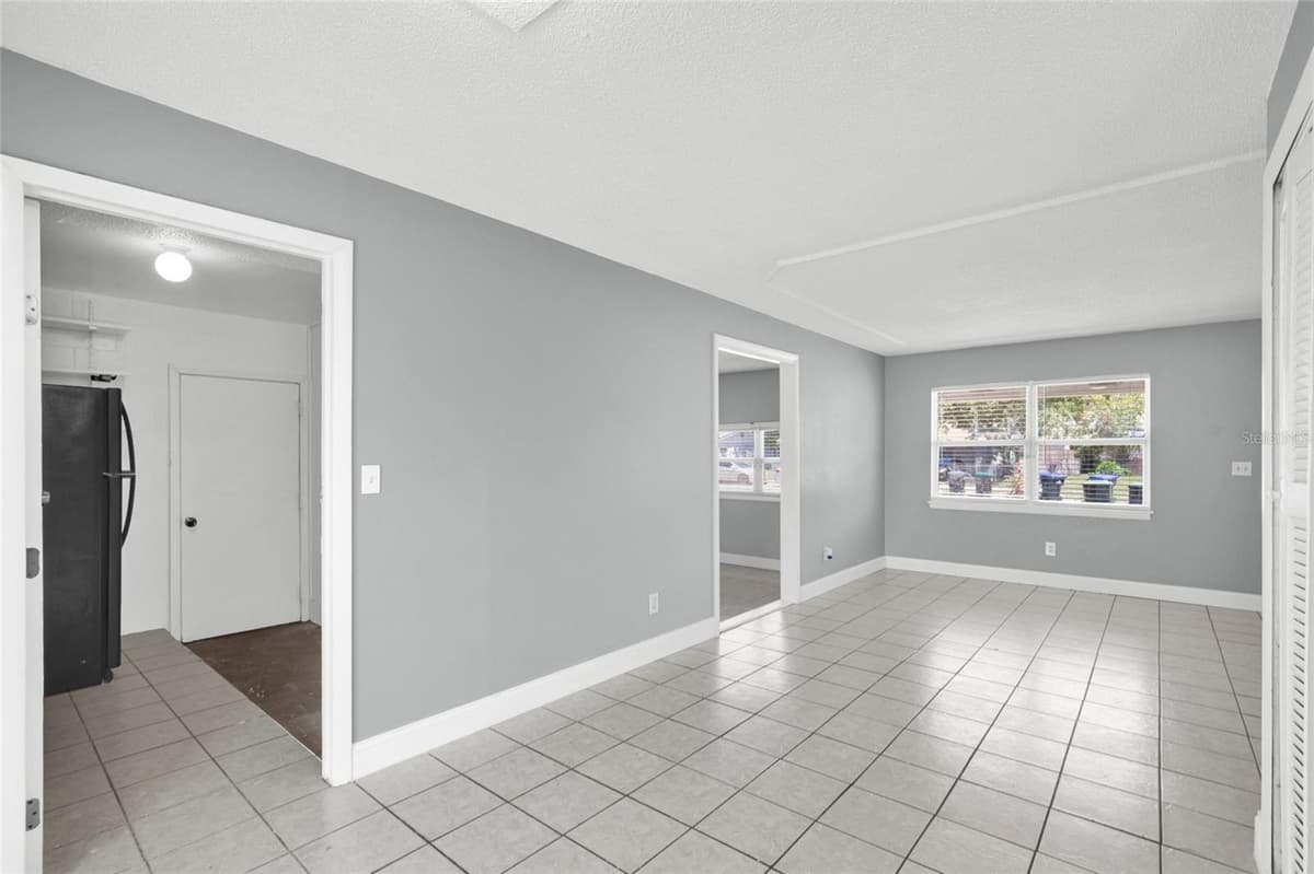 4822 OKEEFE STREET — photo 9 of 32