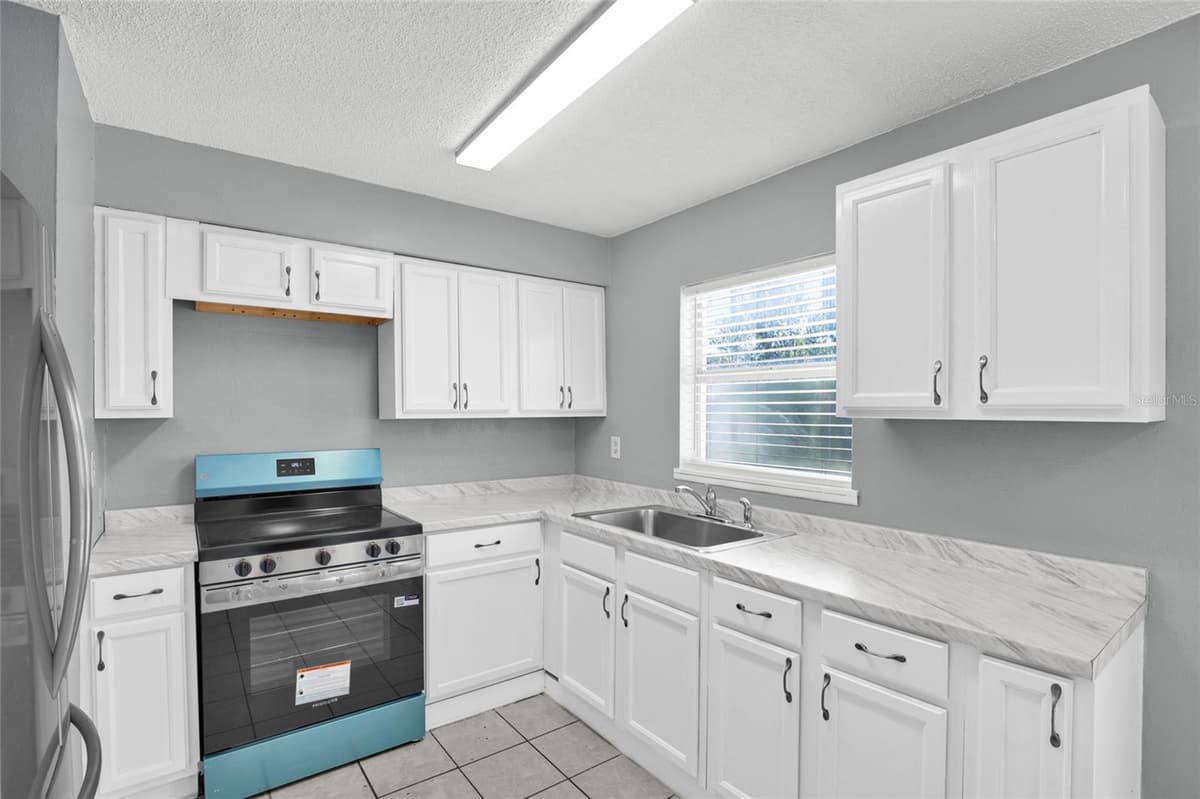 4822 OKEEFE STREET — photo 13 of 32
