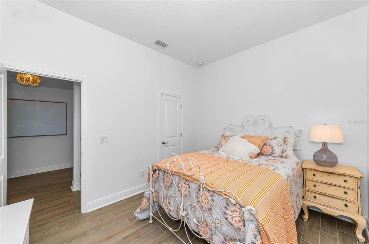 2815 SATILLA LOOP — photo 18 of 90