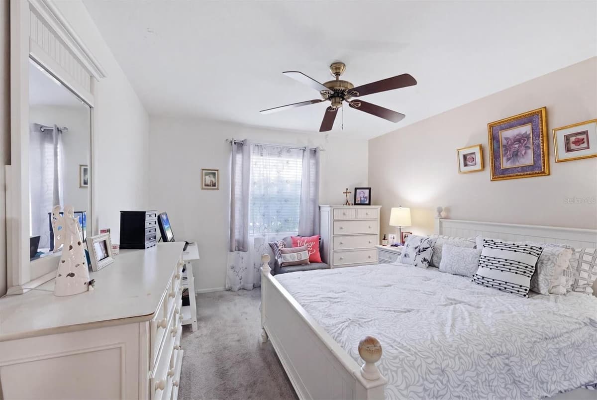 3950 ROXANE BOULEVARD — photo 16 of 26