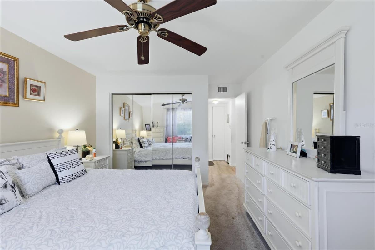 3950 ROXANE BOULEVARD — photo 17 of 26