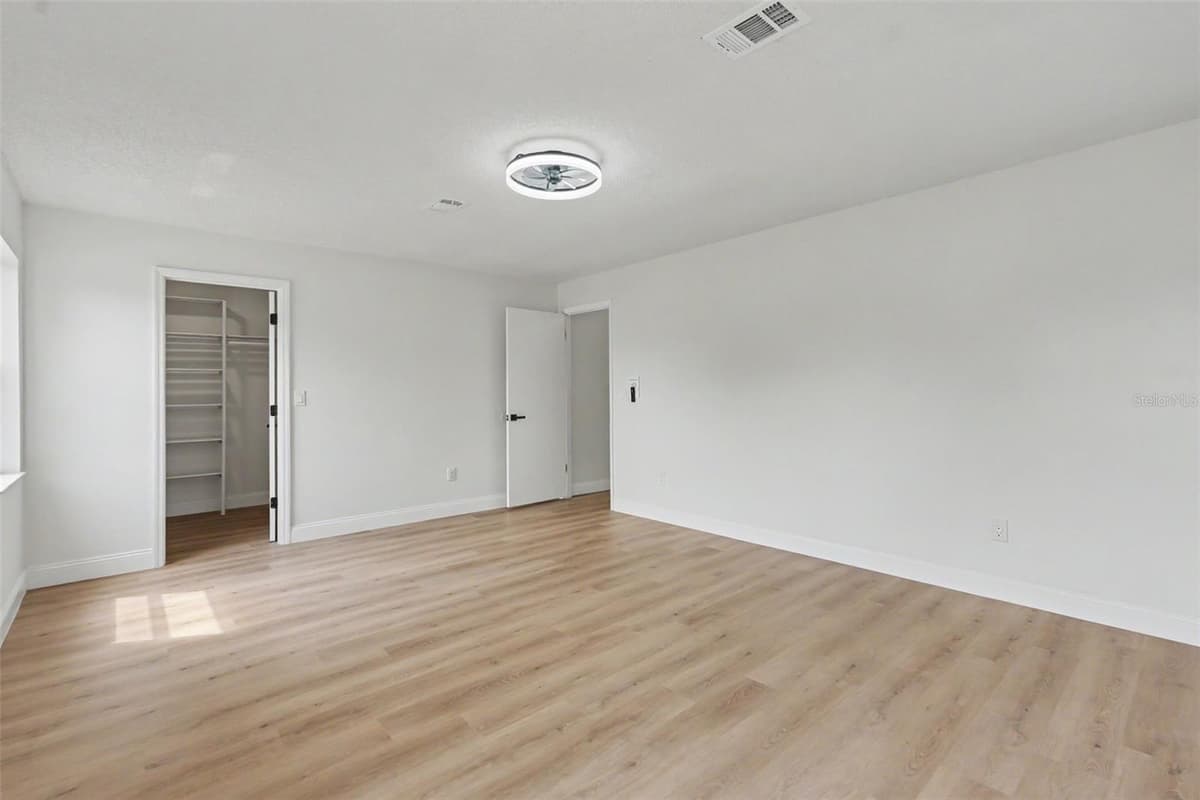 6444 CROWLEY COURT — photo 11 of 42