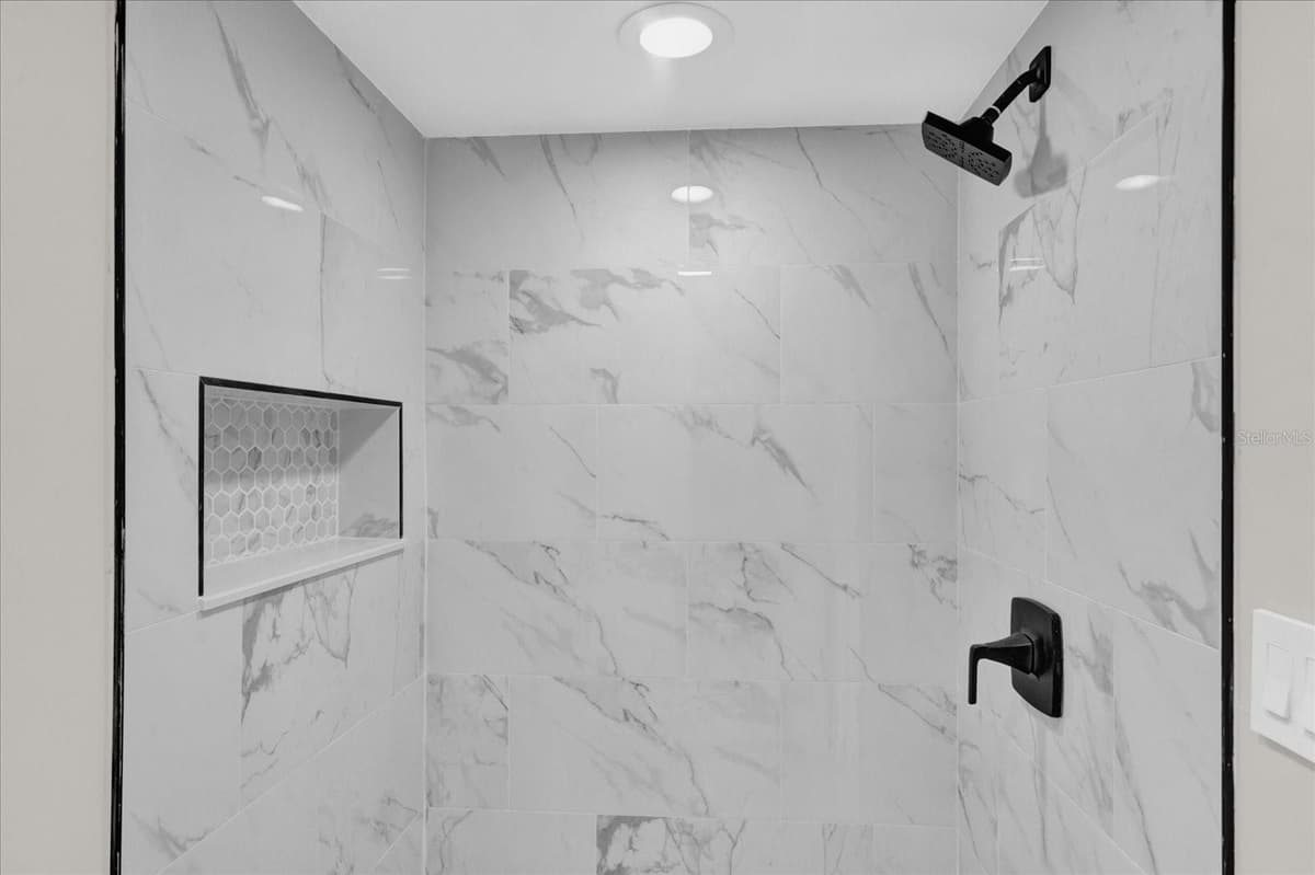 204 LOUIS STREET — photo 19 of 31