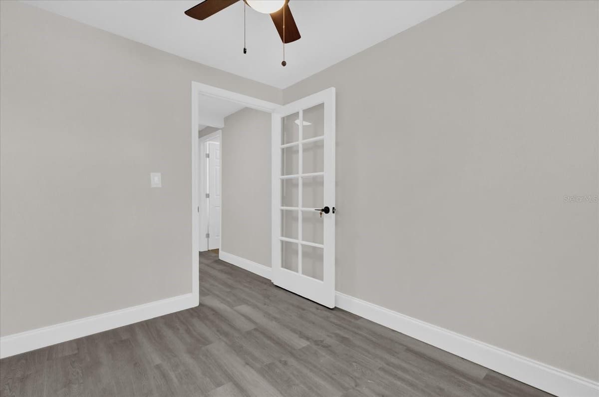 204 LOUIS STREET — photo 10 of 31