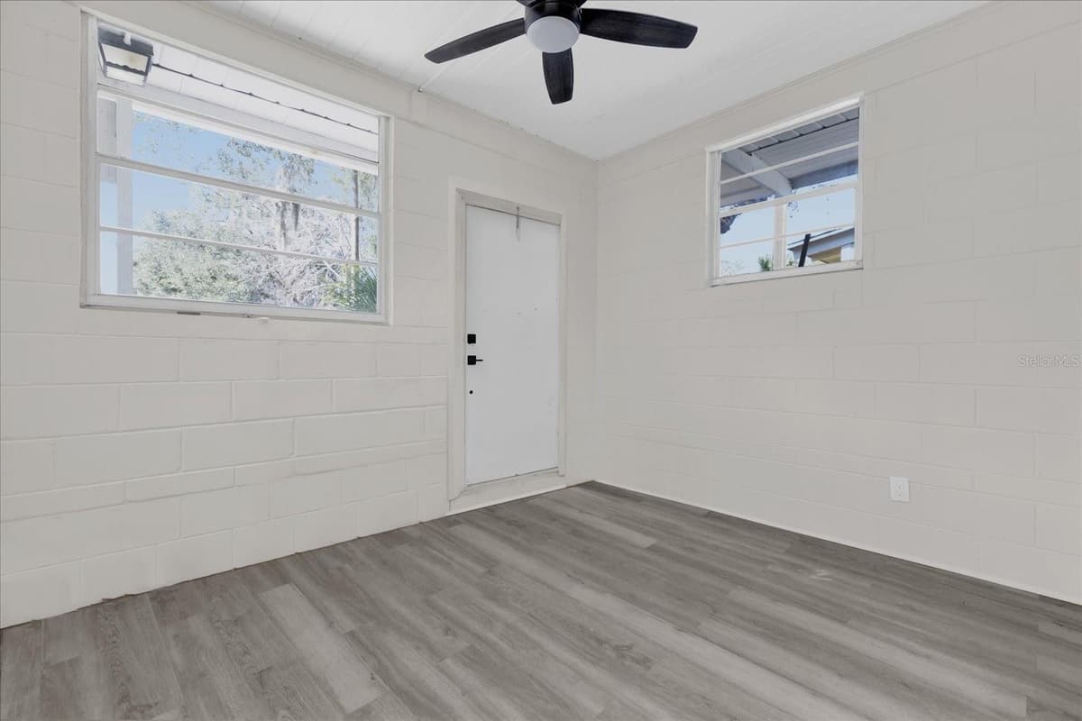 204 LOUIS STREET — photo 27 of 31