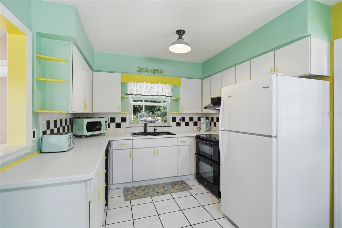 430 GEORGIA AVENUE — photo 5 of 25