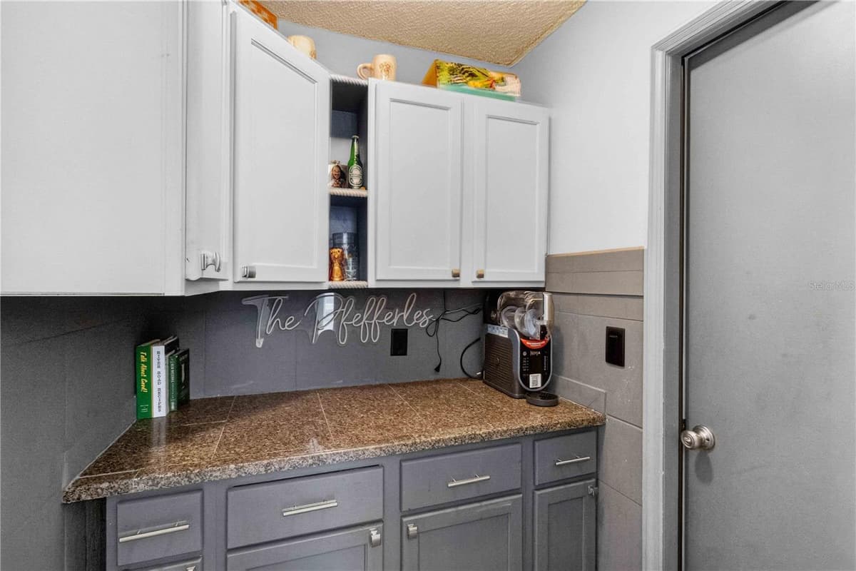1703 LARABIE COURT — photo 8 of 44