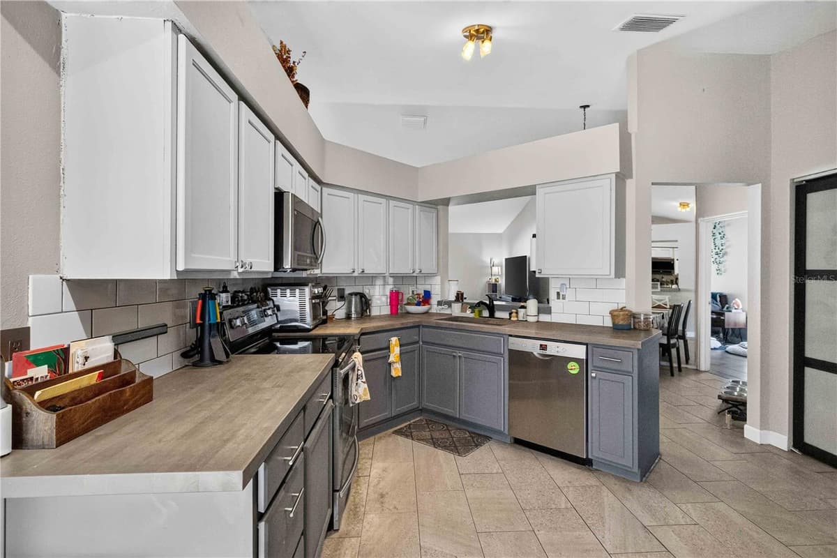 1703 LARABIE COURT — photo 7 of 44