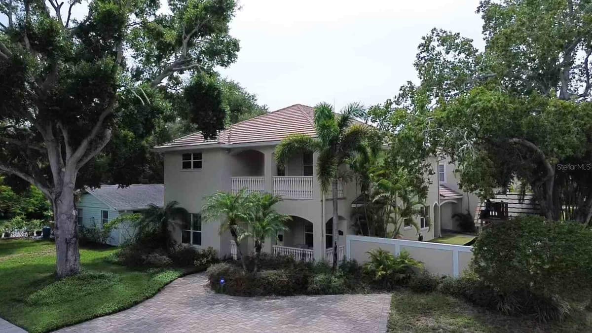 2301 HALE AVENUE — photo 1 of 25