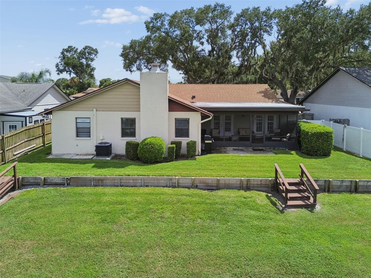 653 TIMBER POND DRIVE — photo 63 of 72