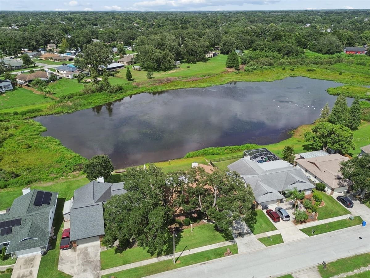 653 TIMBER POND DRIVE — photo 68 of 72