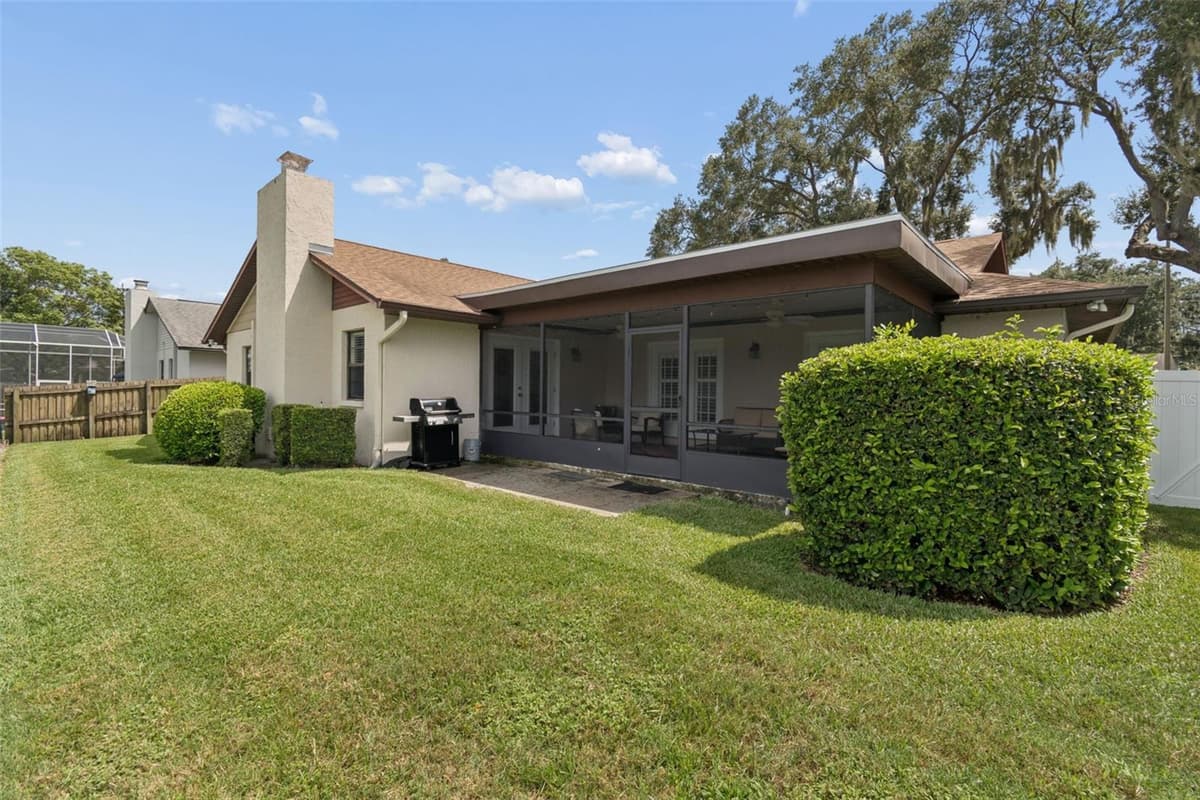 653 TIMBER POND DRIVE — photo 50 of 72