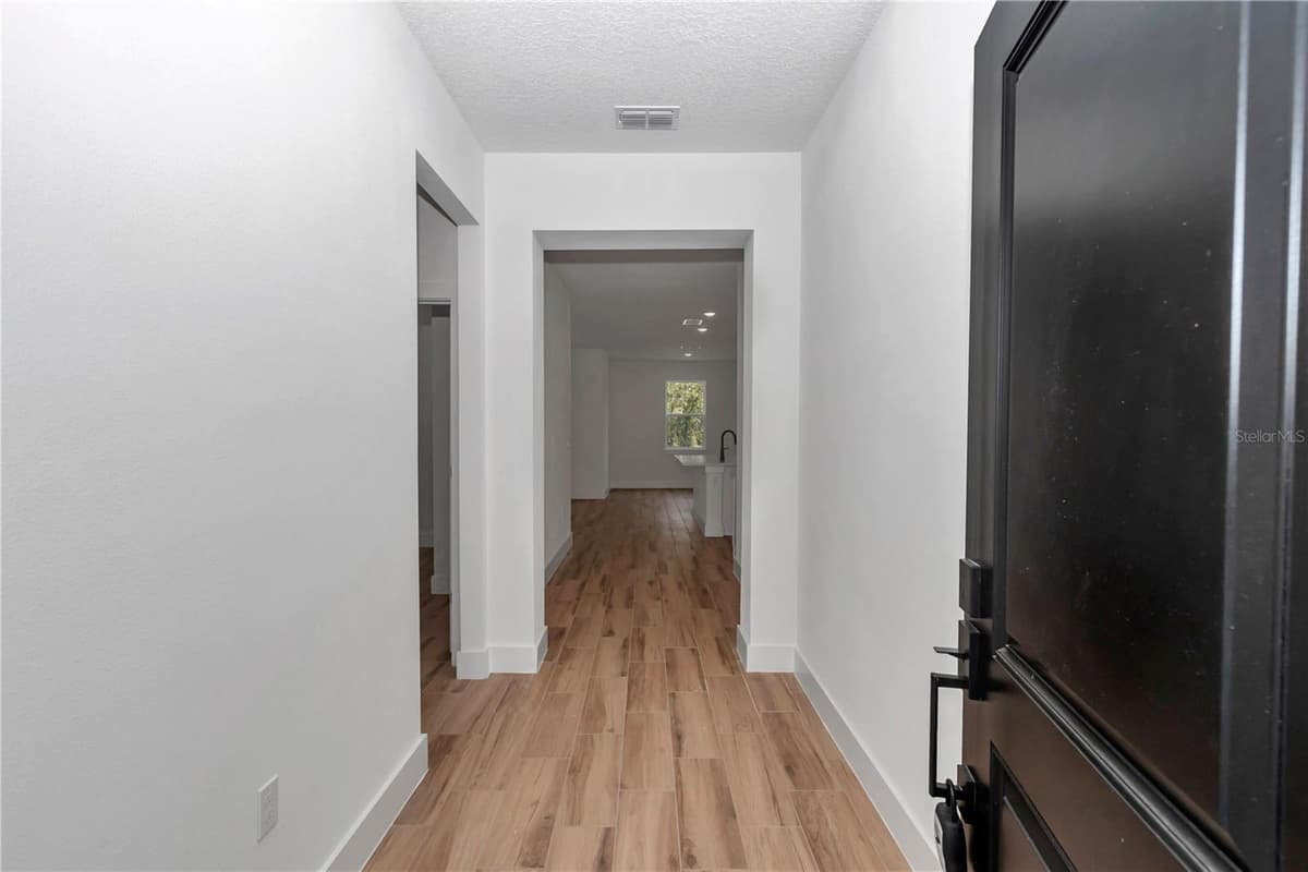 8372 134TH AVENUE — photo 4 of 48
