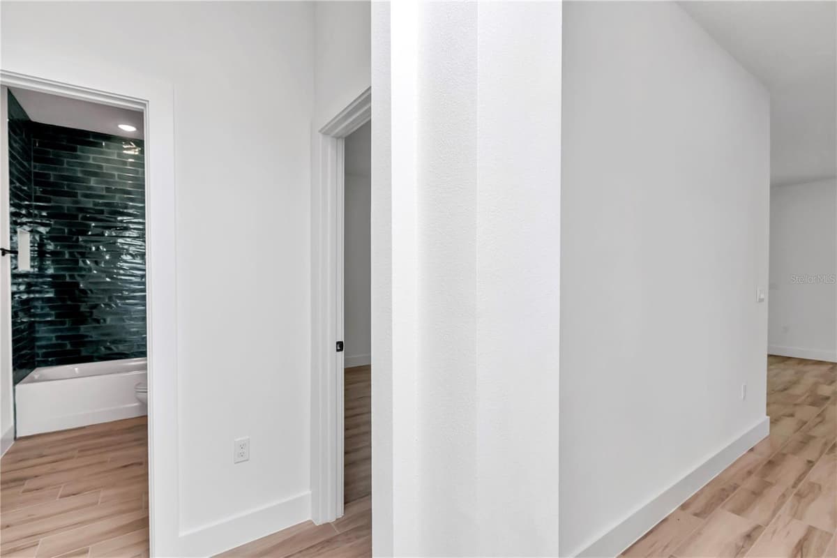 8372 134TH AVENUE — photo 6 of 48