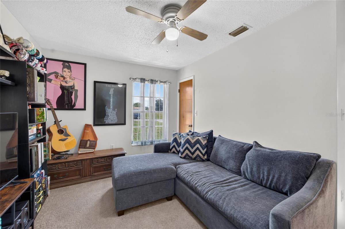 8334 PINEWOOD AVENUE — photo 18 of 32