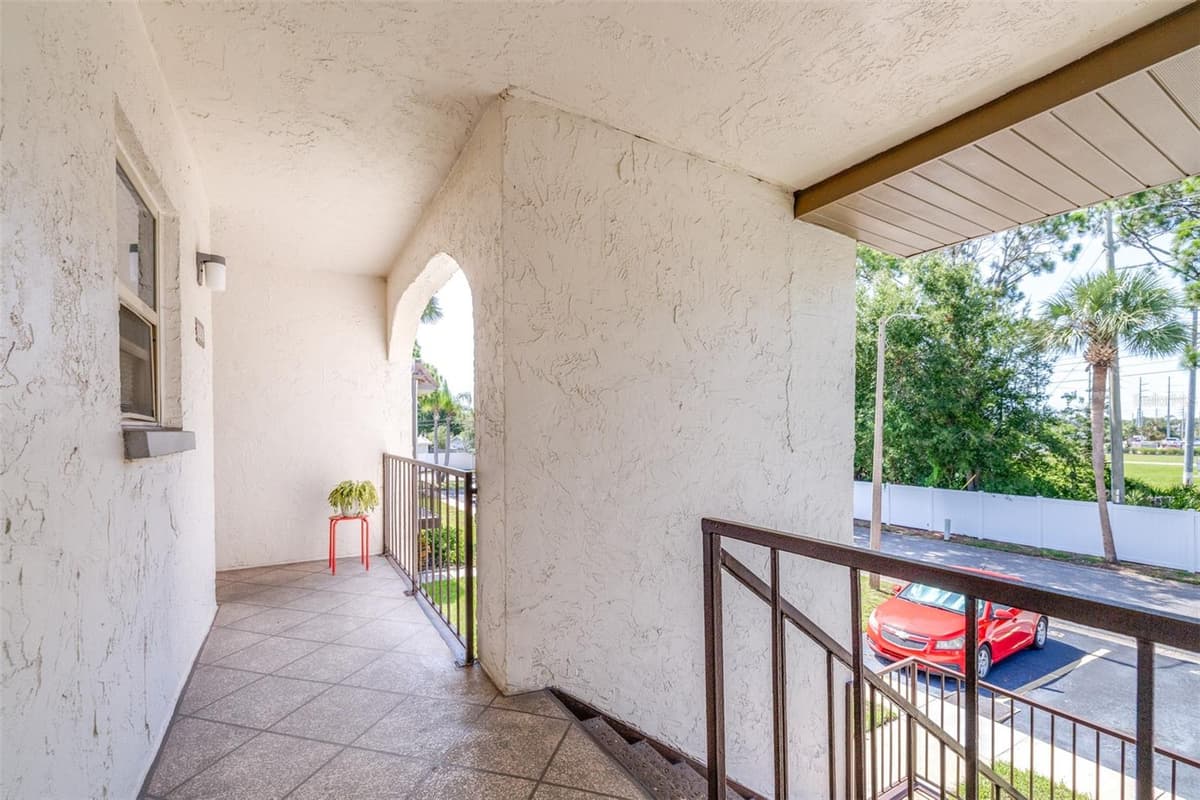7701 STARKEY ROAD — photo 4 of 35