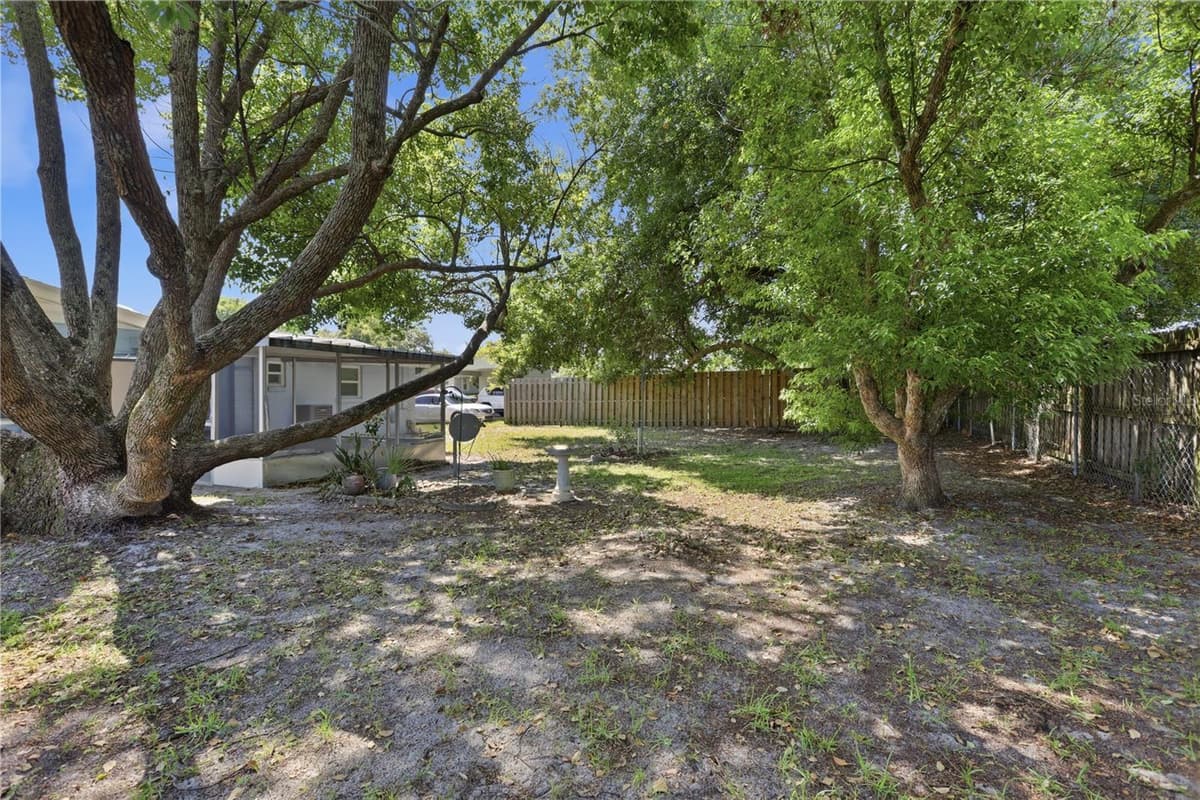 2456 KIMBERLY DRIVE — photo 30 of 32