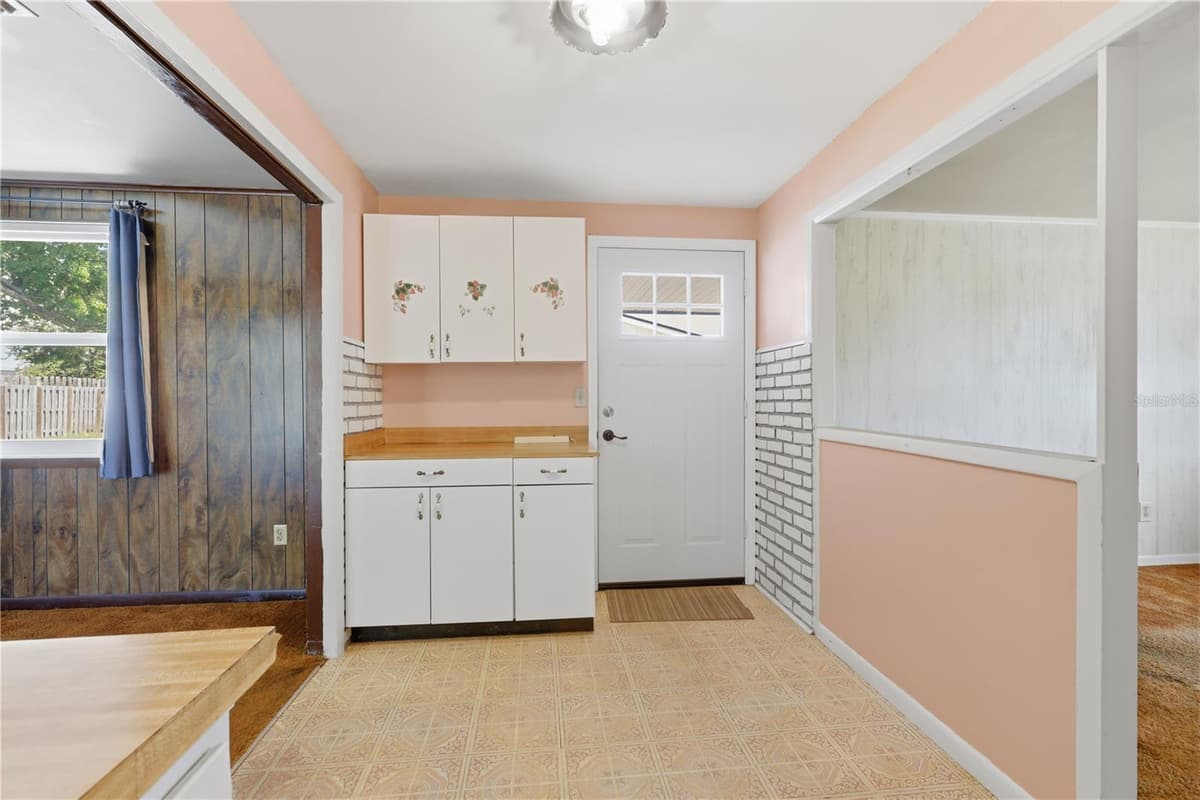 2456 KIMBERLY DRIVE — photo 11 of 32