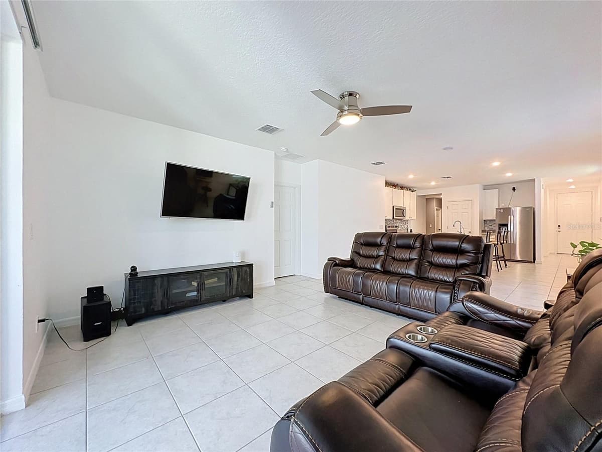 3442 MONACO LN — photo 12 of 57