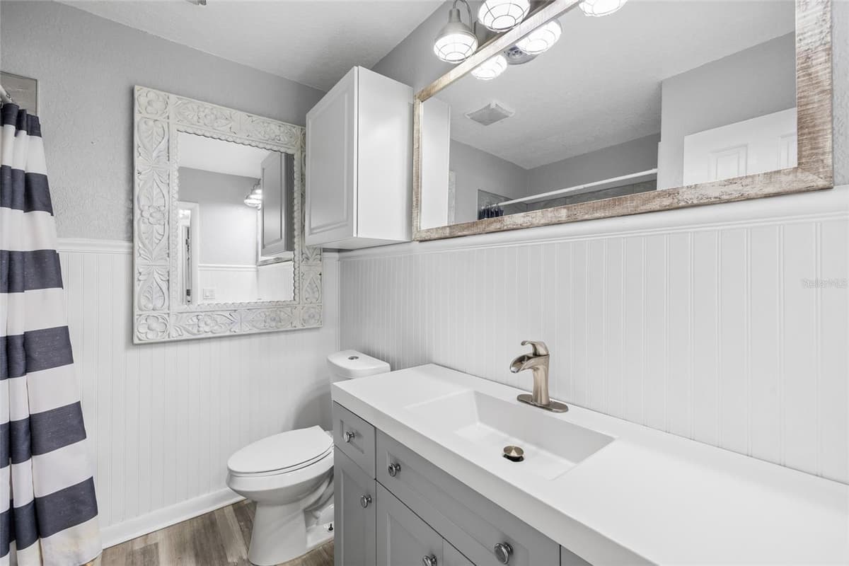 206 GUNLOCK AVENUE — photo 17 of 38