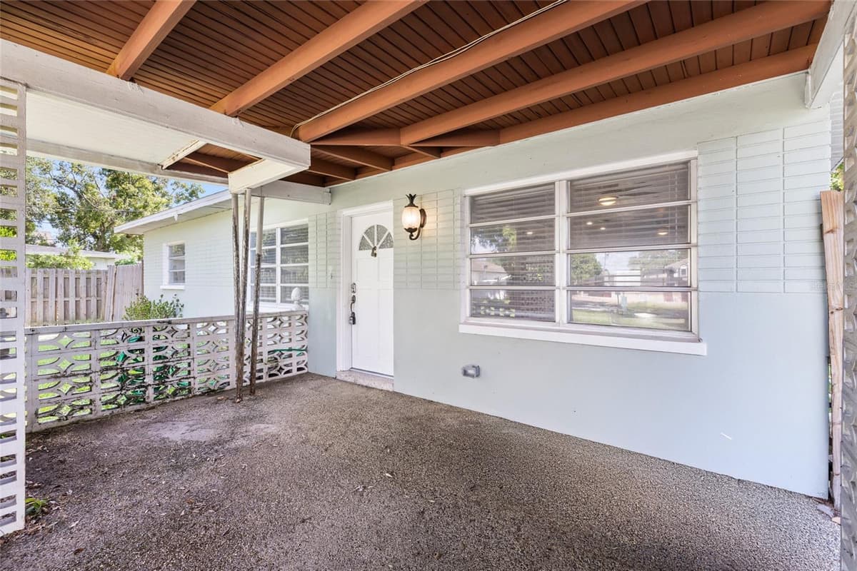 206 GUNLOCK AVENUE — photo 4 of 38
