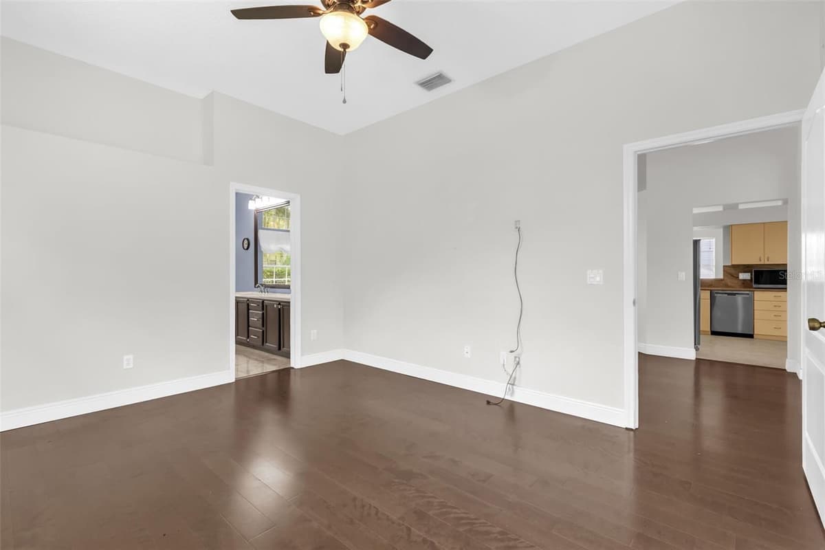 1041 GOULD PLACE — photo 12 of 32