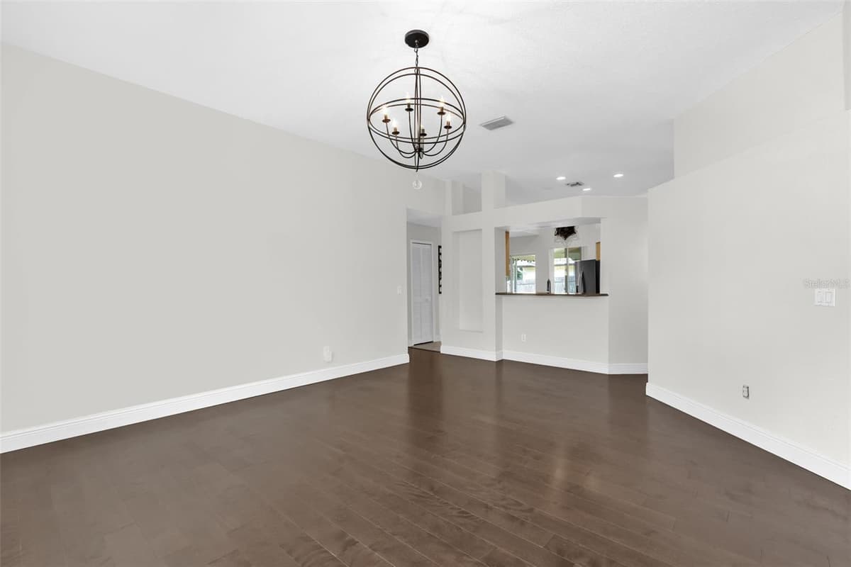 1041 GOULD PLACE — photo 7 of 32