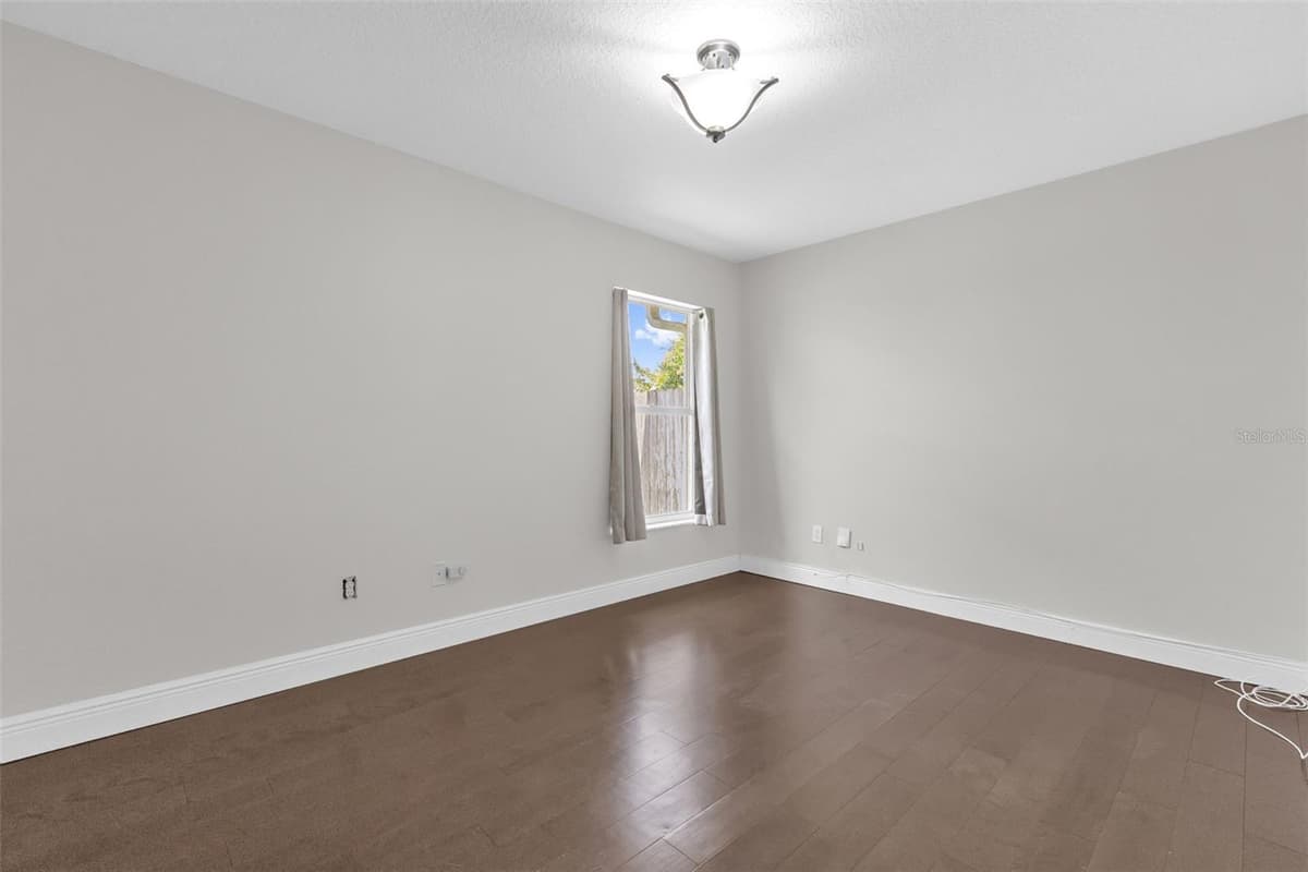 1041 GOULD PLACE — photo 23 of 32