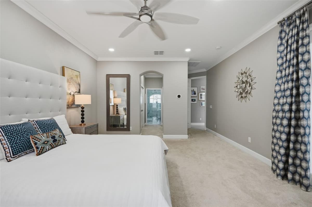4618 AVENUE LONGCHAMPS — photo 30 of 79